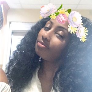 Meet your Posher, Ebony